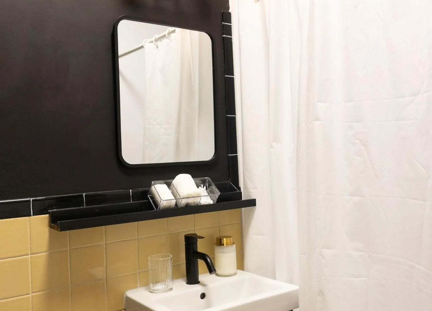 Heart Of Mtr For Memorable Experience 7Minmetro 2 Backyard Fully Equipped Villa Montréal 0*,  Canada